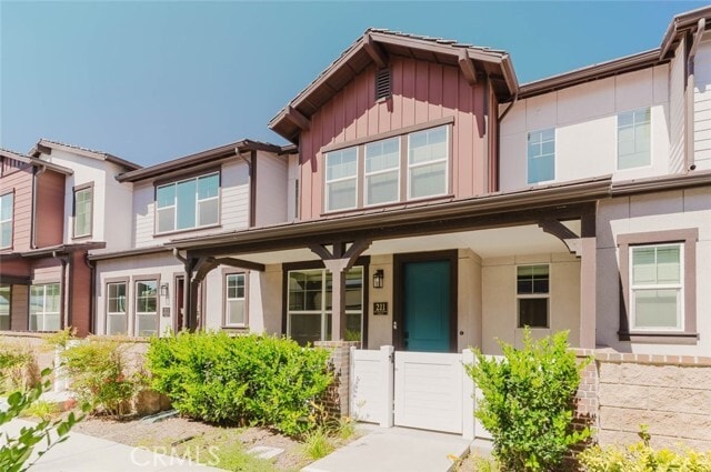 Building Photo - 211 Red Brick Dr