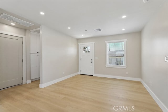 Photo - 23 E Pine St
