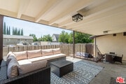 Photo - 20456 Strathern St House