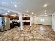 Photo - 1031 W 12th St