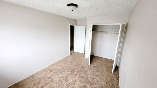 Photo - 1210 W Stoneridge Ct