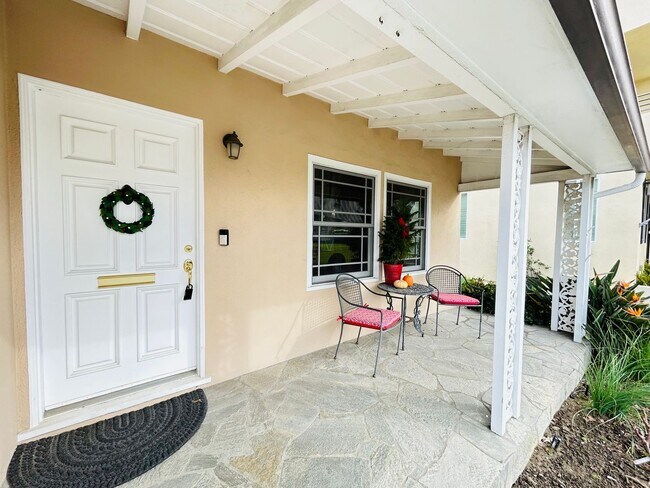 Photo - Naples Island Gem!