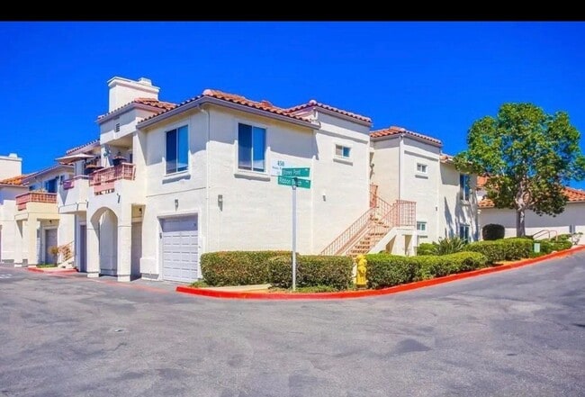 Building Photo - 450 Stoney Point Way