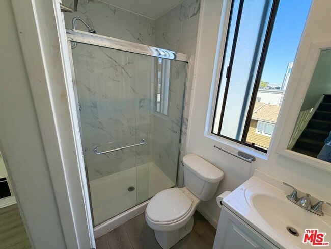 Photo - 14 Mast St Unit 2