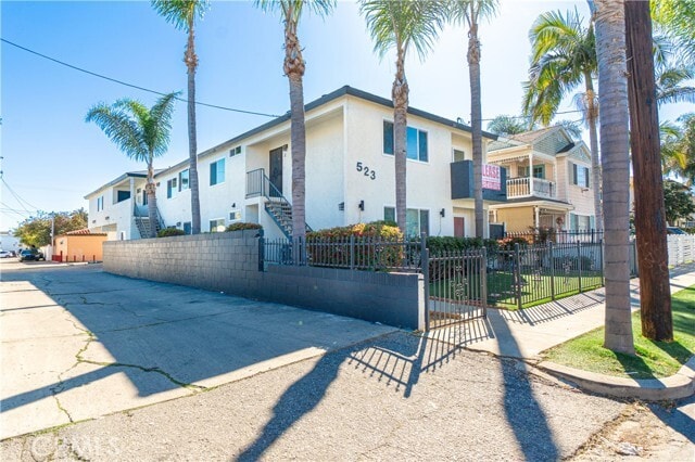 Photo - 523 W 12th St Unit 5