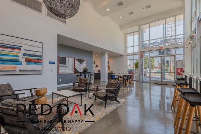 Photo - 11405 Chandler Blvd Unit 611