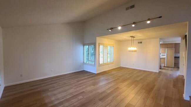 Photo - Amazing 4 Bedroom Home with Pool across from Cowls Mt