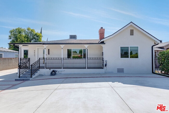 Photo - 6627 Ranchito Ave House