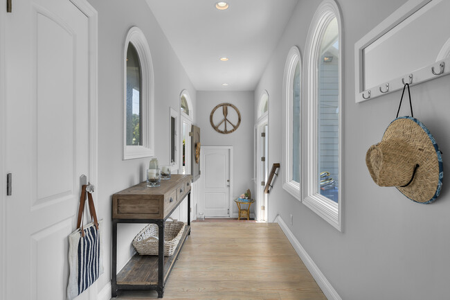 Photo - 530 24th Street