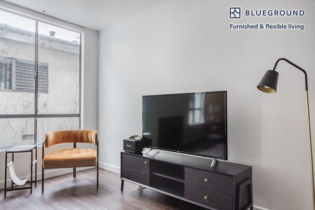 Photo - 6651 Franklin Ave Unit FL1-ID1217