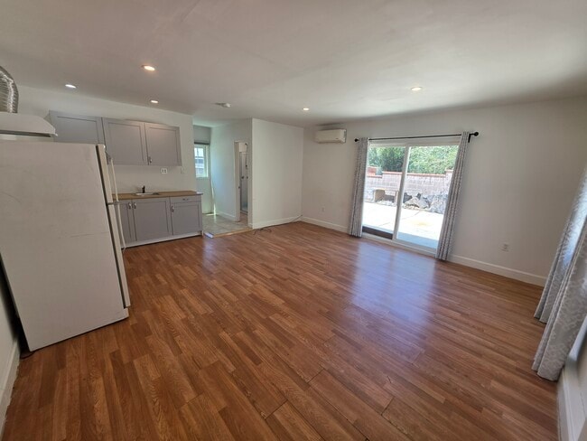 Photo - 10533 Nassau Ave