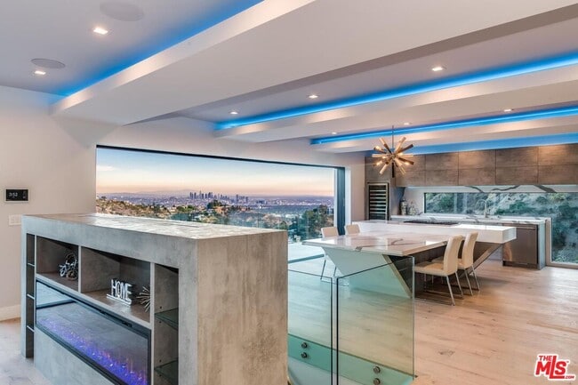 Photo - 8401 Wyndham Rd