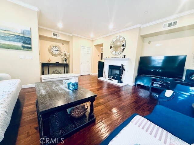 Photo - 43 Long Meadow