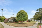 Photo - 7377 W 88th St House