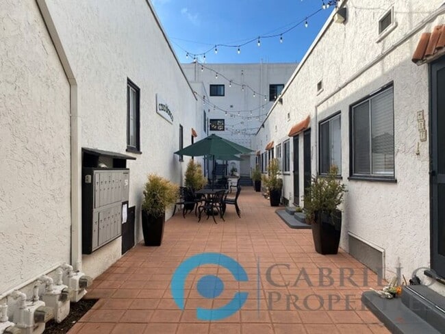 Photo - 2241 Fourth Ave