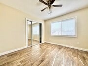 Photo - 1439 W 85th St Apartment Unit 5