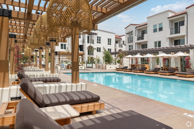 Eddy Redondo Residences - Eddy Redondo Residences Apartments