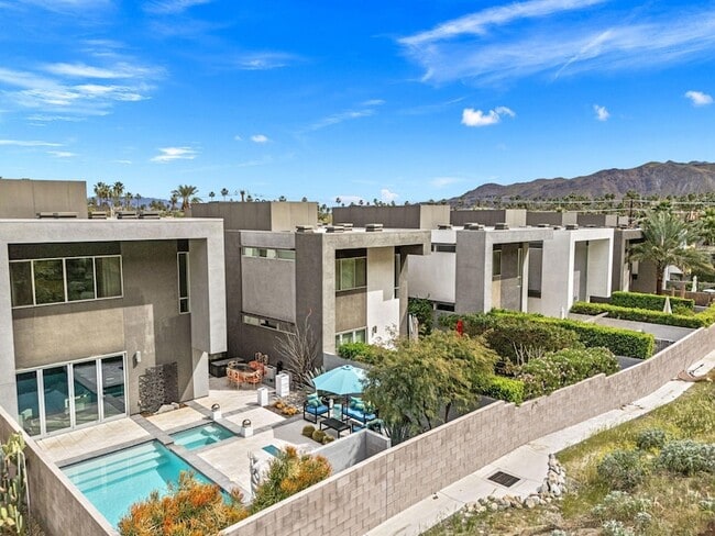 Photo - 1201 Surrey Ln