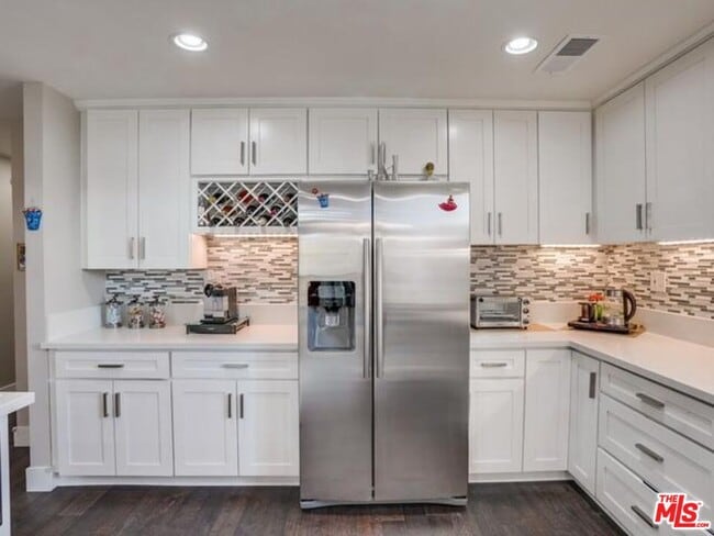 Photo - 150 N Almont Dr Unit 203