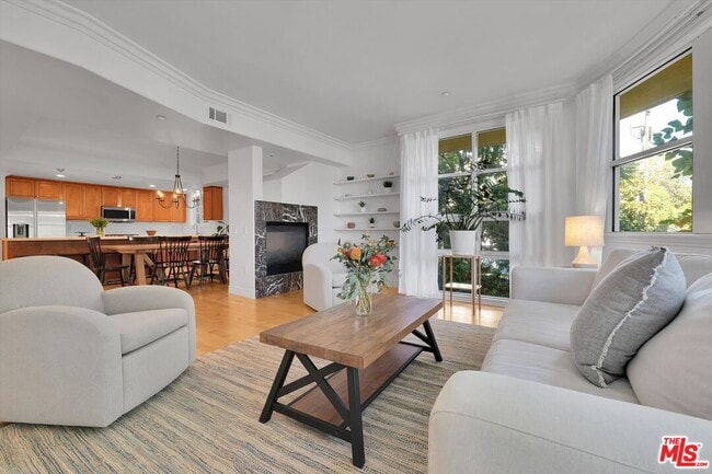 Photo - 1601 S Bentley Ave