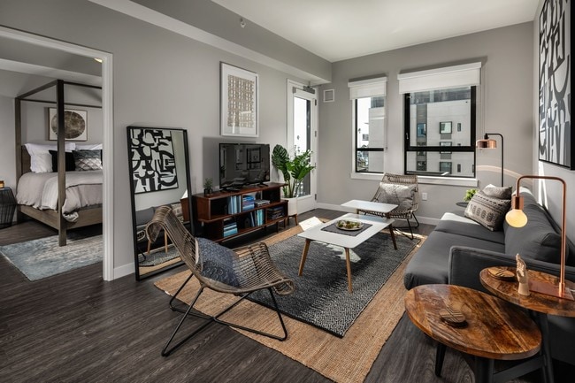 2BR, 2BA - Plan B14 - Pierside South