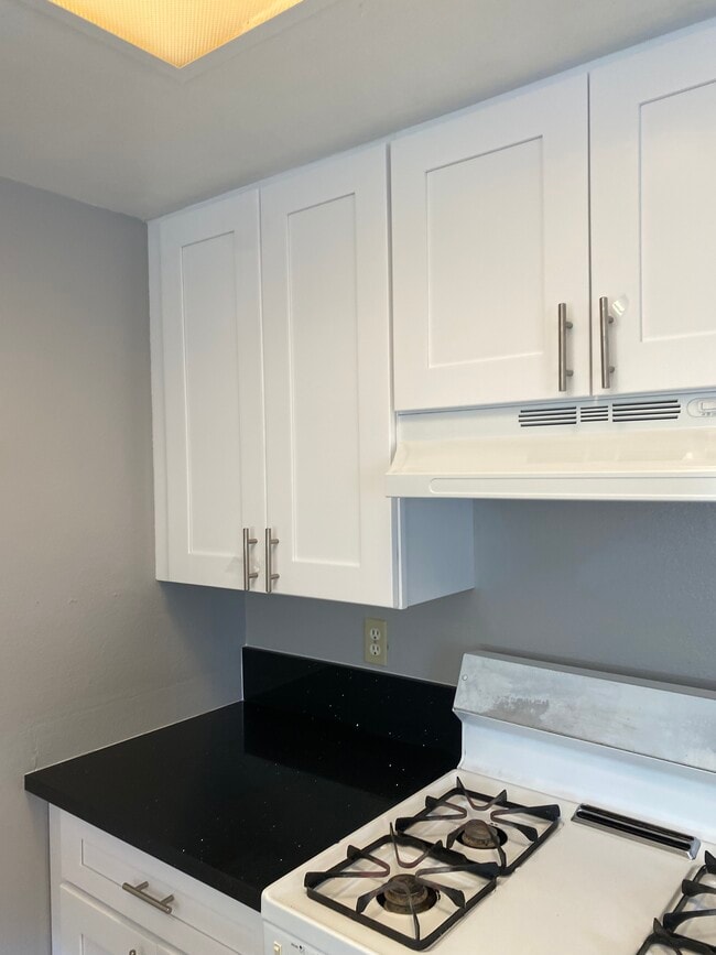 Photo - 2410 S Nancy St