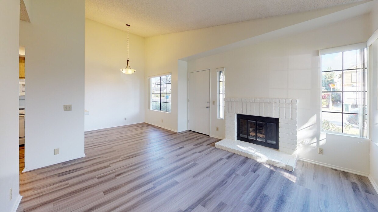 3D Tour - Woodside Village Apartments