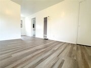 Photo - 10928 Evans St