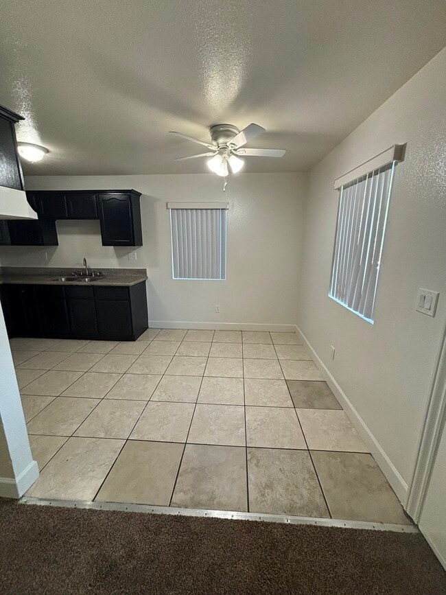 Photo - 705 E 52nd Pl