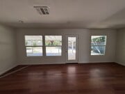 Photo - 17738 Lanark St