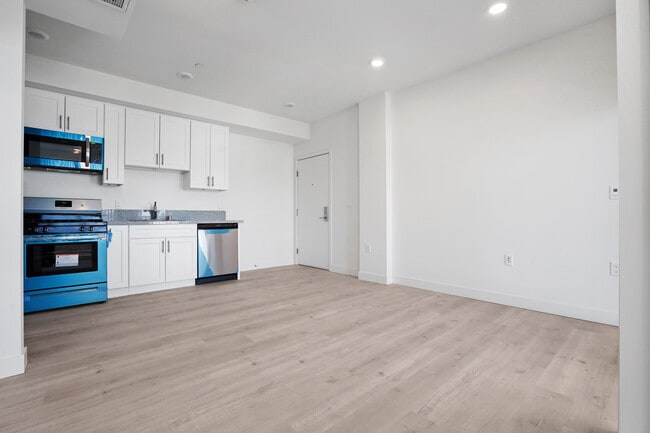 Photo - 8802 Van Nuys Blvd