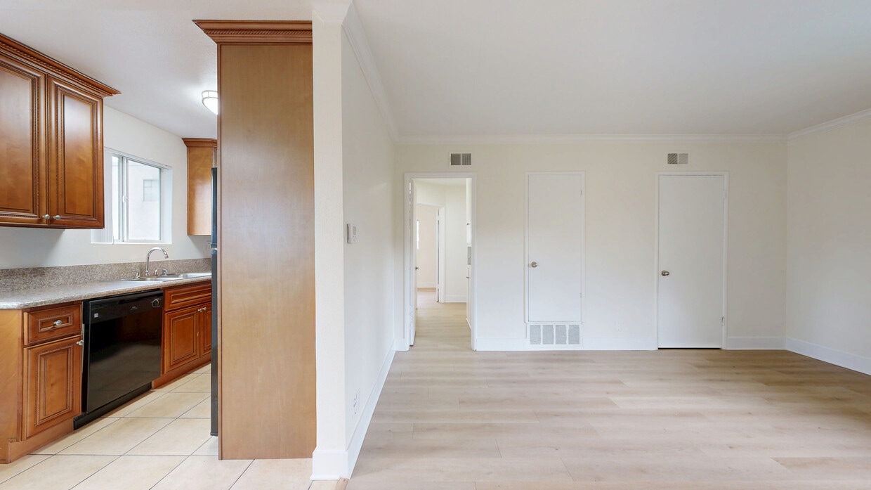 3D Tour - Chateau Whitsett Apartments