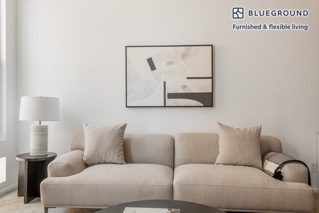 Photo - 435 S Detroit St Unit FL3-ID1379