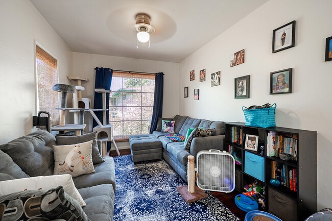 Photo - 4979 Randlett Dr