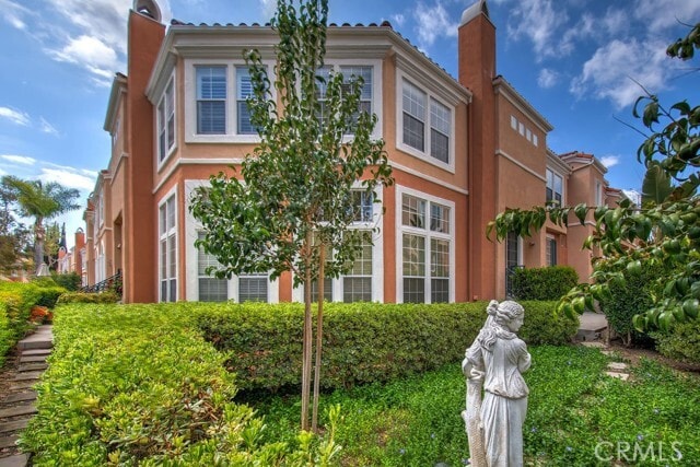 Photo - 4 Bettoni Aisle Townhome