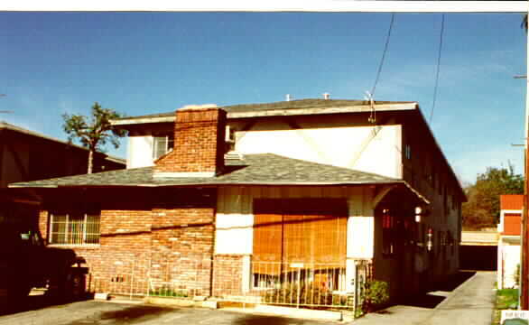 Photo - 12817 Kling St