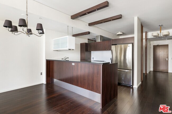 Photo - 1155 S Grand Ave Unit 912