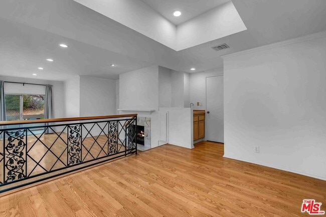 Photo - 1655 Selby Ave Unit 101