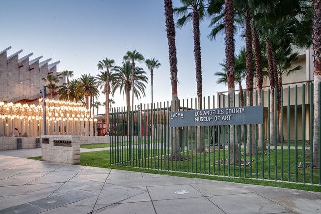 Photo - Park La Brea