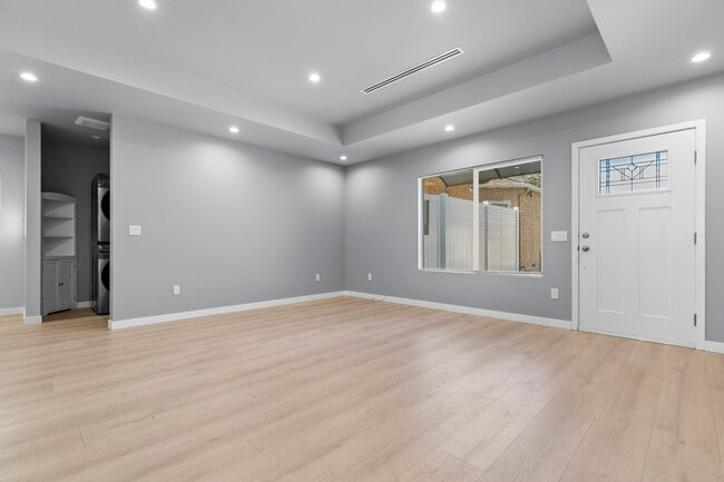 Photo - 14422 Judd St