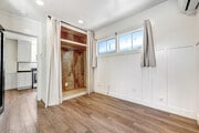 Photo - 10920 White Oak Ave House