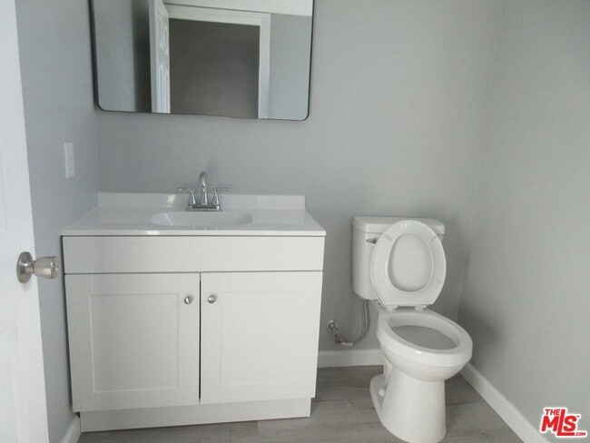 Photo - 1246 W 144th St