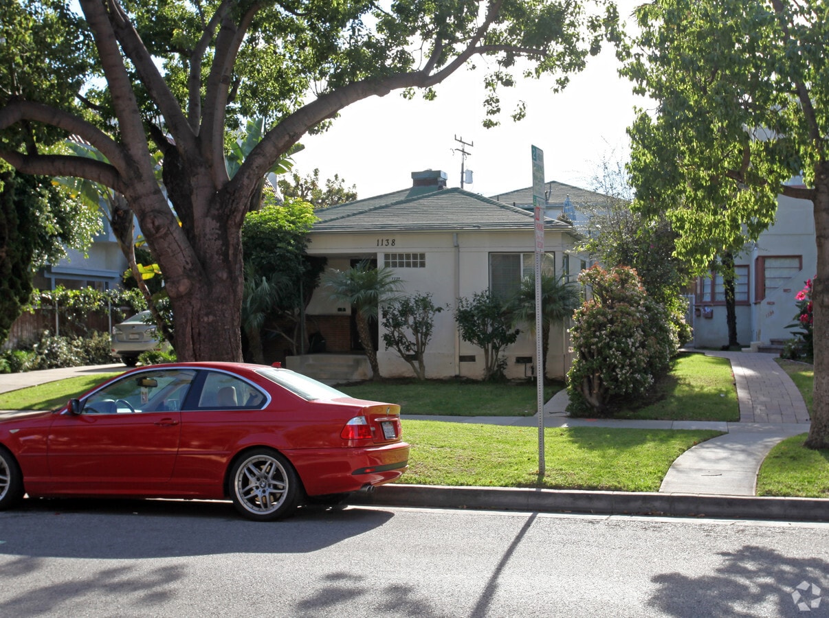 Photo - 1138 17th St Apartments