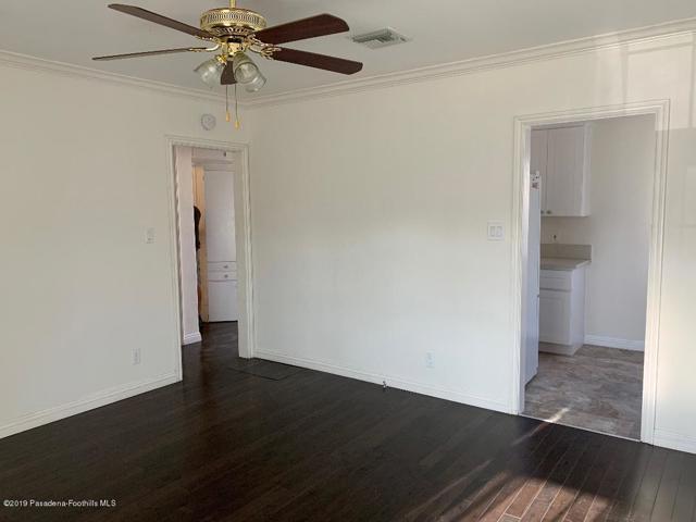 Photo - 10526 Langmuir Ave