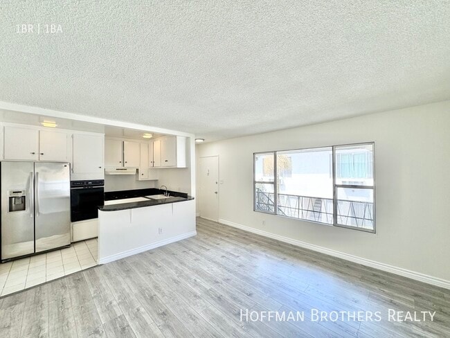 Photo - 3718 Mentone Ave Unit 7