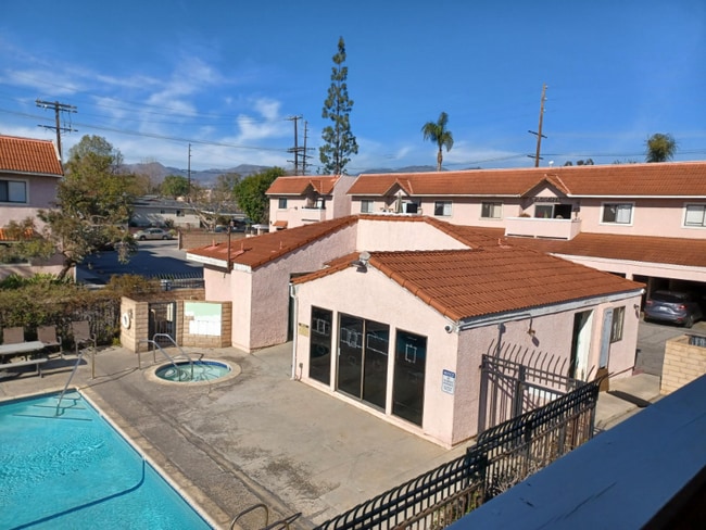 Photo - 10943 Laurel Canyon Blvd Unit B9