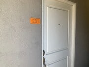 Photo - 1 Bedroom 1Bathroom Burbank Condo! Ready for Move-In!