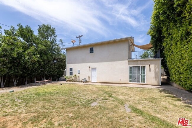 Photo - 12833 Delano St