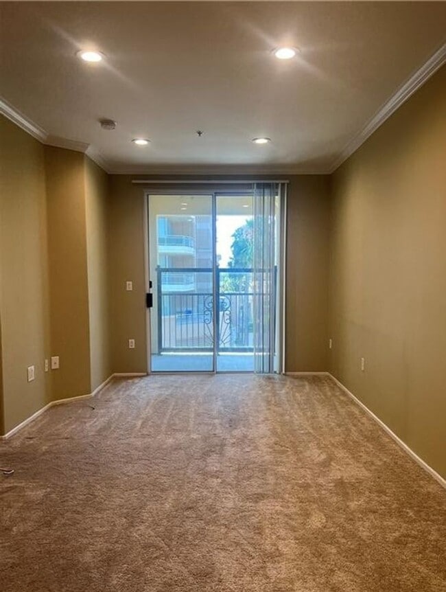 Photo - 2418 Watermarke Pl