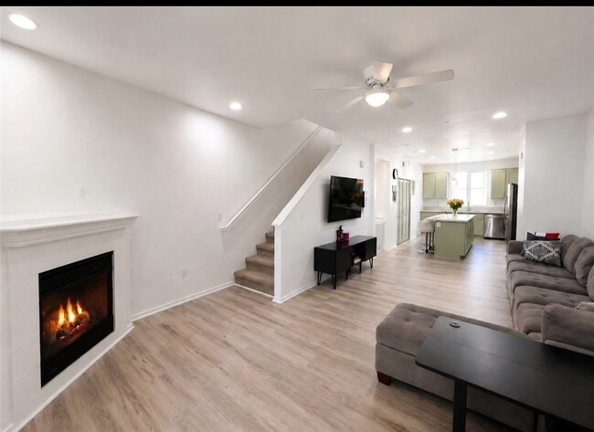 Photo - 1572 Hackberry Pl